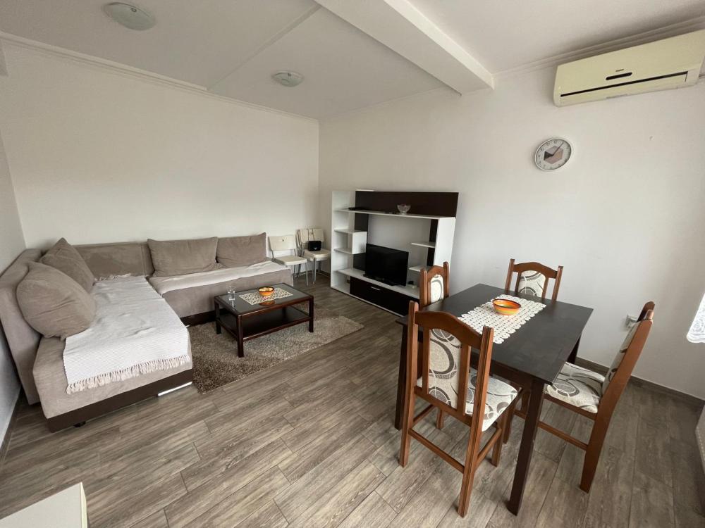 Slika 1 - Dvosoban stan za izdavanje, 45m2, 350€